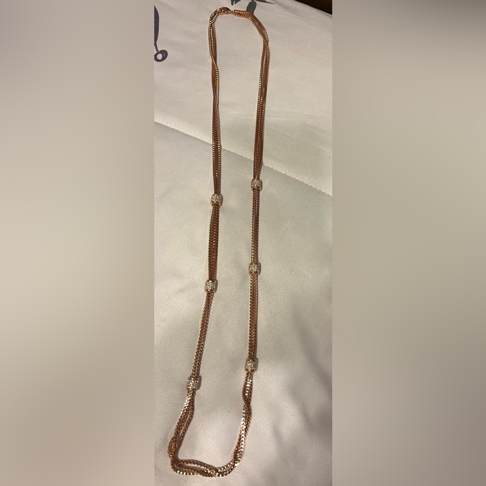 Heavy linked, rose gold 20 inches long clasped necklace